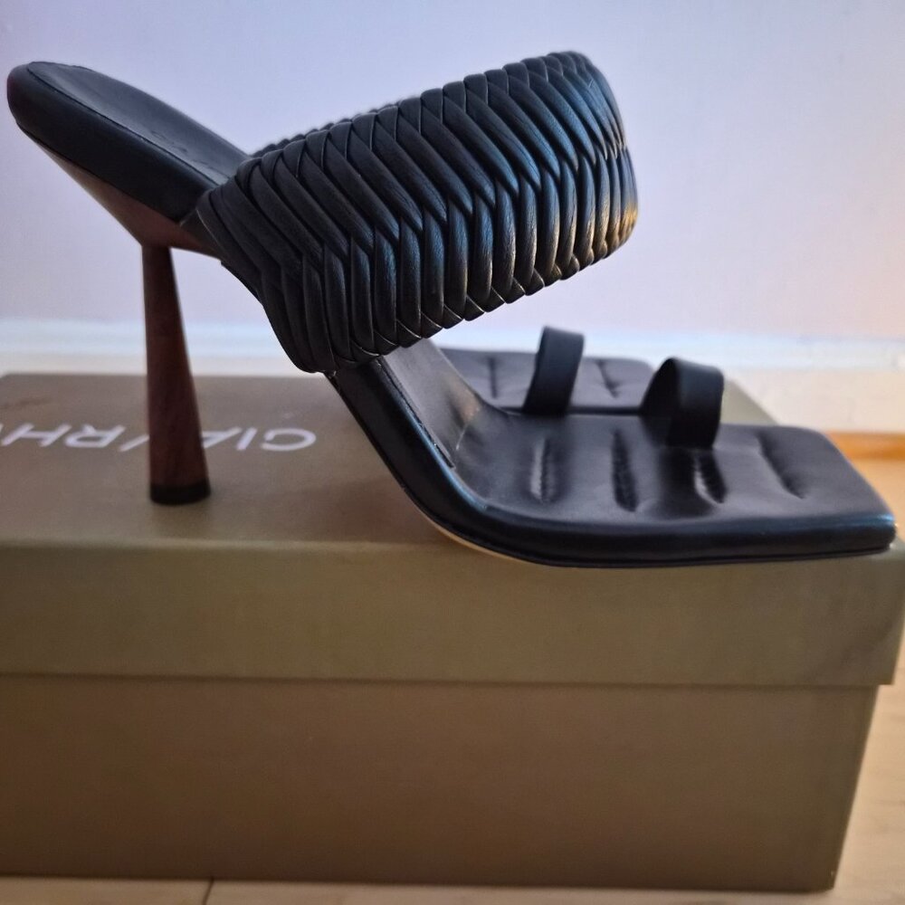 Never Worn Gia/ RHW Rosie 1 Black Sandals Size 40 - Picture 2 of 11